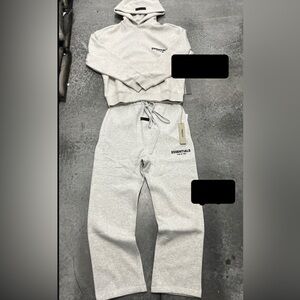 Essentials Light grey Set New medium